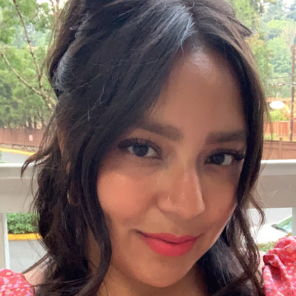 Meet your Posher, Pam - Picture 1 of 1